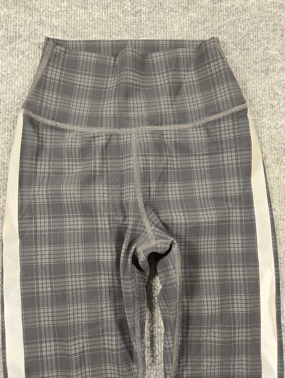 Alo Yoga Vapor High Waisted Plaid Leggings Gray Checked Athletic Yoga Pants XXS